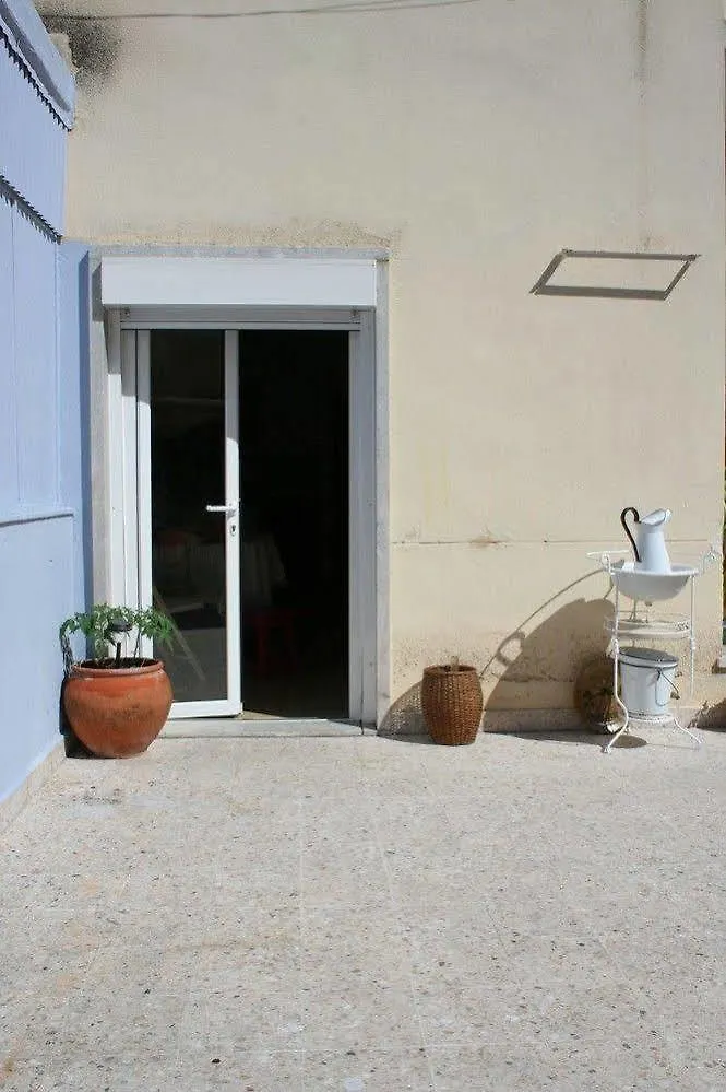 Lisboa Arte Hostel  Лиссабон